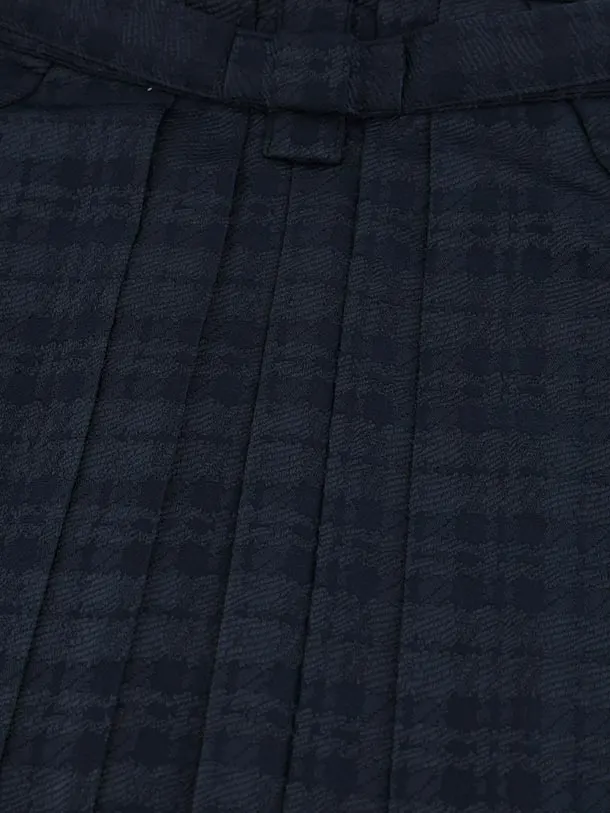 かんたん七五三(5歳男袴)X795 ピンク黒ぼかし桜×ネイビーチェック