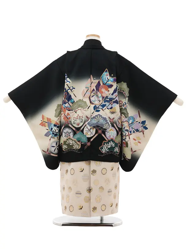 かんたん七五三(5歳男袴)X819 黒 吉祥文様 矢羽根×ベージュ雪輪