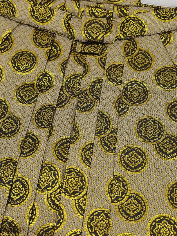 かんたん七五三(5歳男袴)X855 白地裾黒亀甲丸紋鷹×ゴールド黒