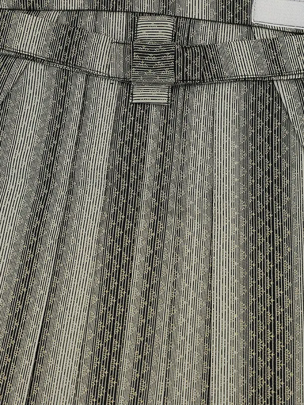 かんたん七五三(5歳男袴)X866 白地扇絵に鷹×グレージュ縞