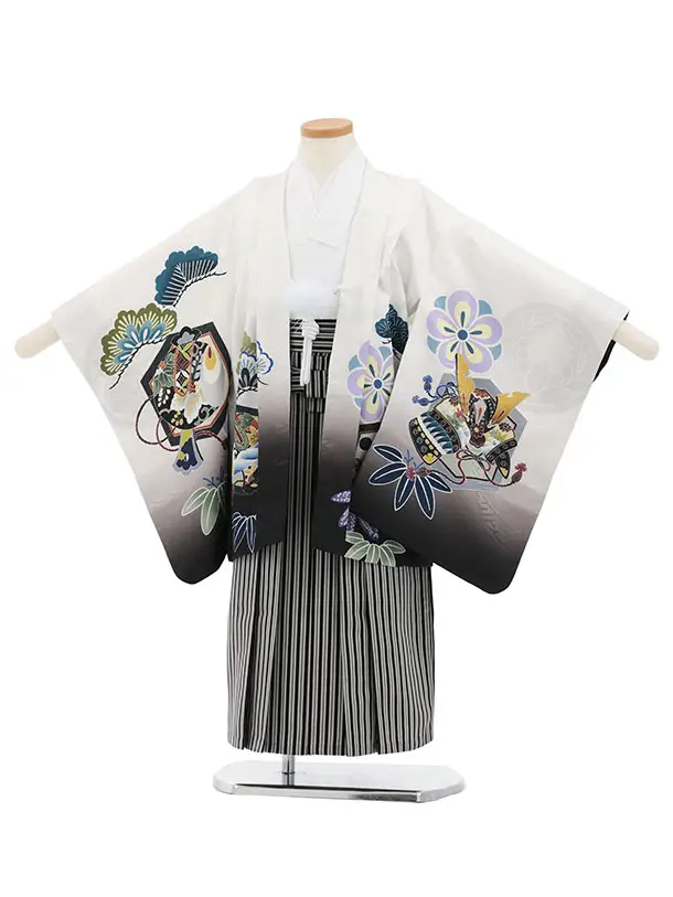 かんたん七五三(5歳男袴)X887 白地裾黒吉祥文様鷹×黒縞袴