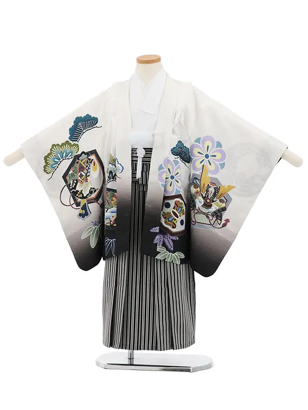 かんたん七五三(5歳男袴)X887 白地裾黒吉祥文様鷹×黒縞袴