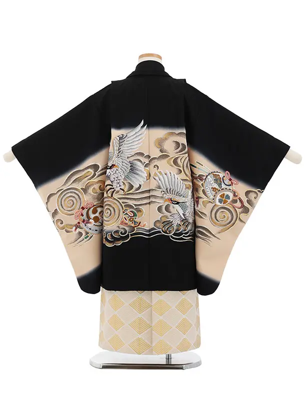 七五三(5歳男袴)X889 【高級正絹】黒ベージュ流雲に刺繍二羽鷹×ゴールド菱