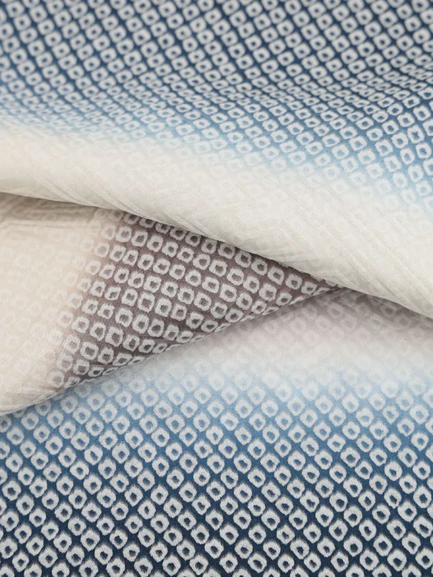 七五三(5歳男袴)X890 【高級正絹】紺ベージュ疋田柄刺繍丸紋鷹×白紺ぼかし菱