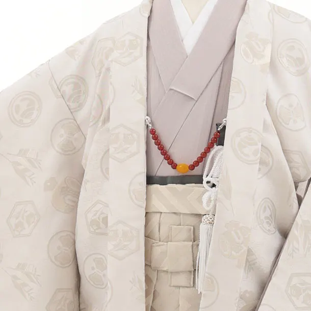かんたん七五三(5歳男袴)X925 ベージュ吉祥文様×ベージュ紗綾形