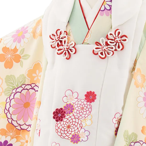 七五三レンタル(3歳女児被布)4876 白花刺繍×クリームグリーンぼかし菊