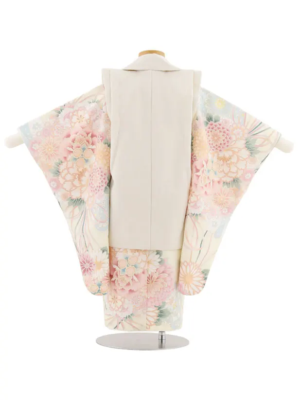 七五三レンタル(3歳女児被布)4904 ベージュ刺繍花×薄黄色薬玉