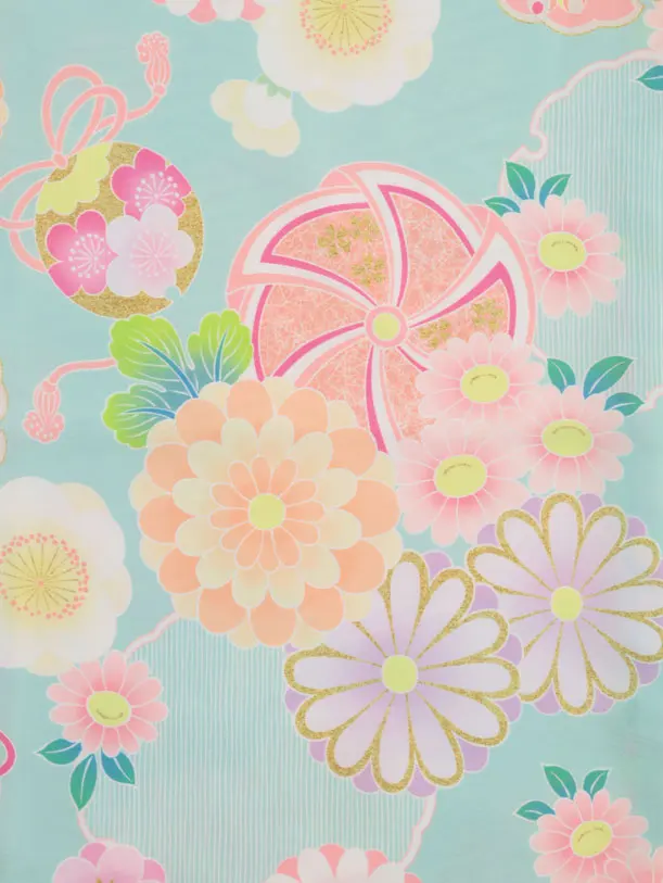 七五三(3歳女児被布)4931 式部浪漫 グリーン刺繍桜×淡青緑 雪輪に鈴