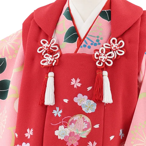 七五三レンタル(3歳女児被布)S066 赤刺繍 桜鞠×ピンク椿