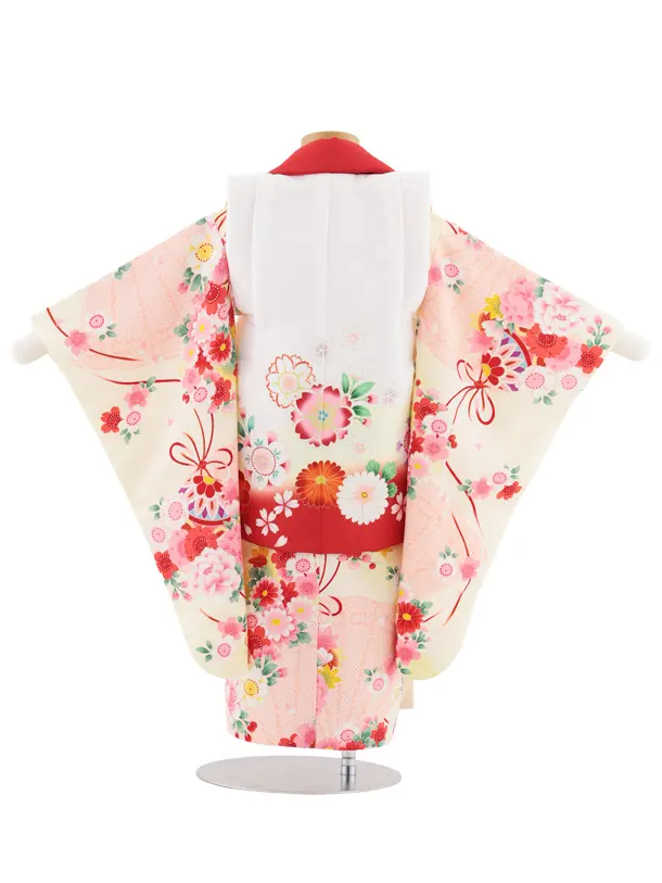七五三レンタル(3歳女児被布)S068 白地 鞠 桜×薄黄色薬玉