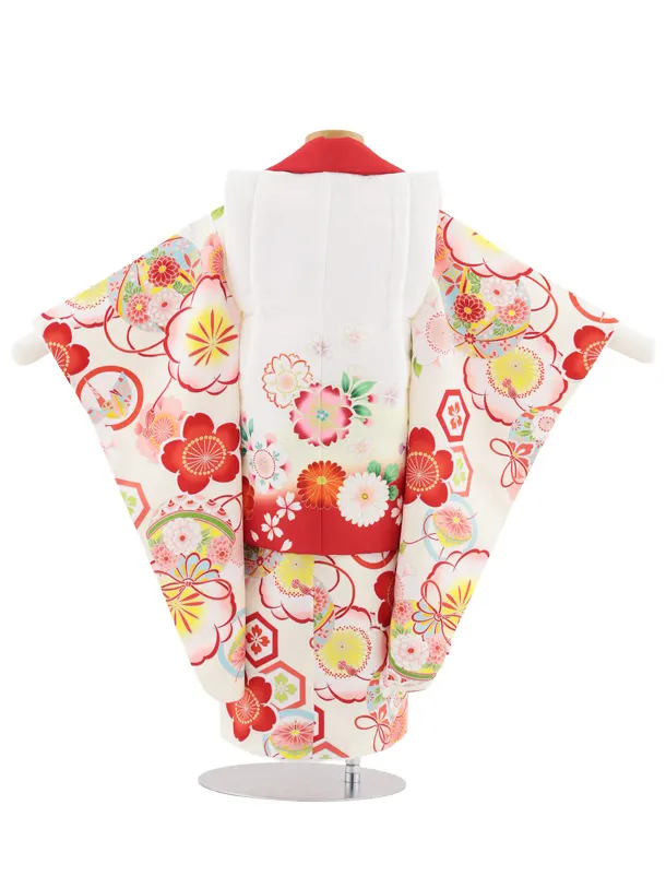 七五三レンタル(3歳女児被布)S070 白地鞠桜×アイボリー 亀甲紋に桜鈴