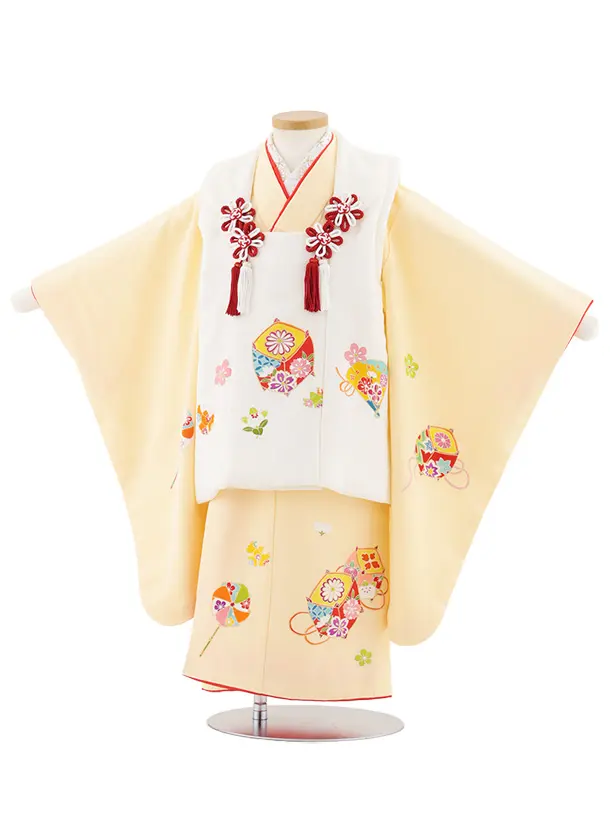 七五三レンタル(3歳女児被布)S090【正絹】白×たまご色 糸巻きと風ぐるま