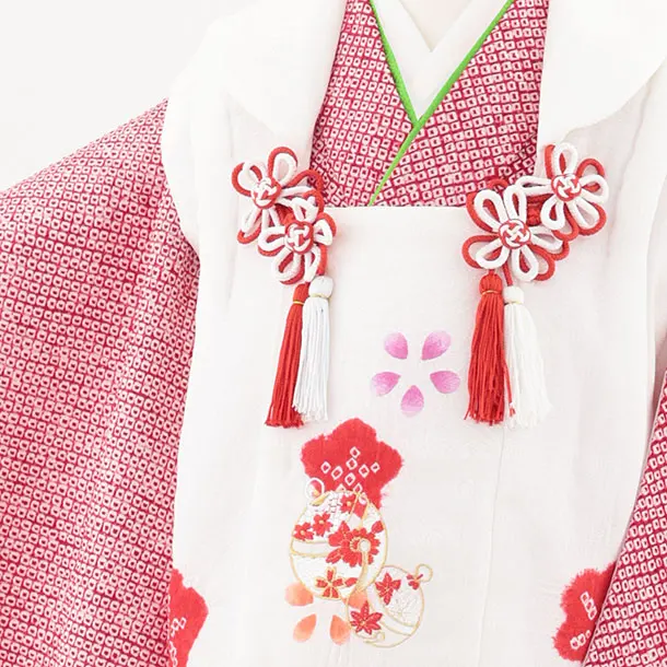 七五三レンタル(3歳女児被布)S130【正絹】白刺繍赤鈴×赤絞り刺繍鈴