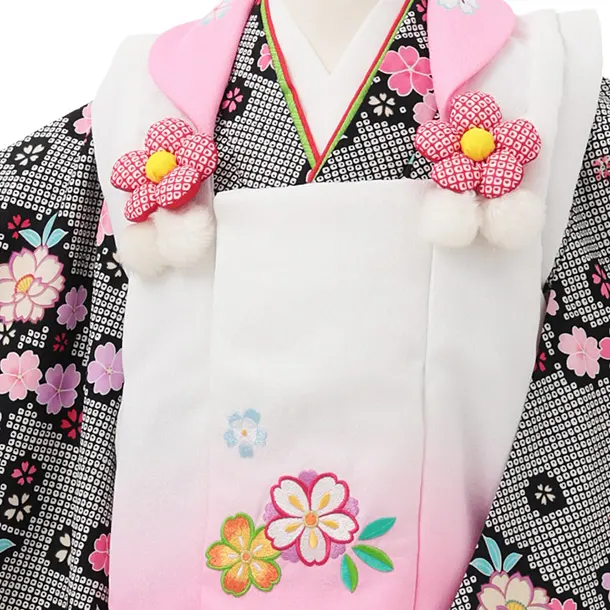 七五三レンタル(3歳女児被布)S202 白ぼかしピンク×黒 鹿の子柄 桜