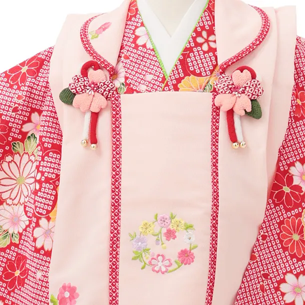 七五三レンタル(3歳女児被布)S206 うすピンク刺繍花丸×赤