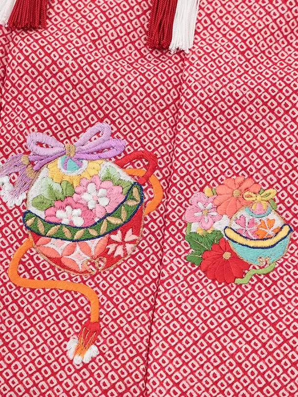 七五三レンタル(3歳女児被布)S235 【正絹】赤 絞り刺繍鈴×ピンク