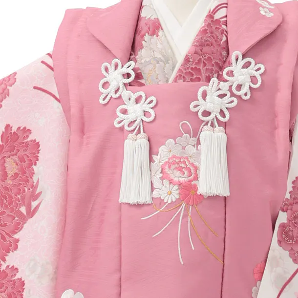 七五三レンタル(3歳女児被布)S301 ピンク 刺繍薬玉×白地 ピンク 薬玉牡丹