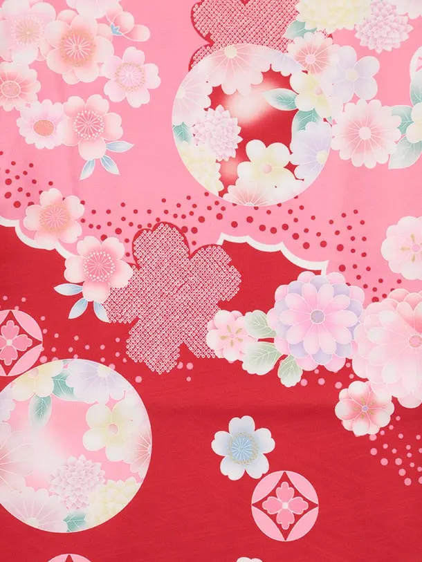 七五三レンタル(3歳被布)S361 オフ白 刺繍花熨斗×赤地に鞠桜