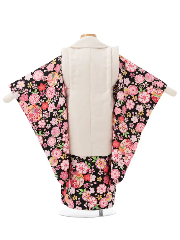 七五三レンタル(3歳被布)S425 薄ベージュ × 黒地 まり 桜