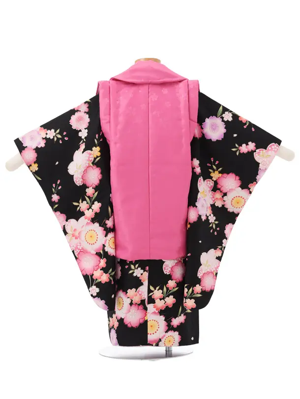 七五三レンタル(3歳被布)S431 ピンク ねじり梅 × 黒地 桜