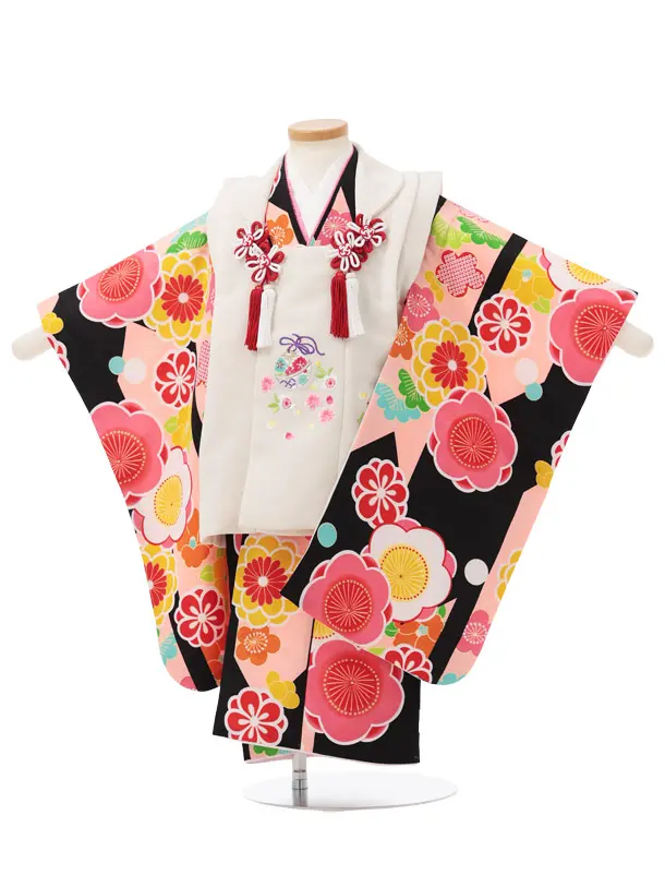 七五三レンタル(3歳被布)S435 アイボリー 刺繍花 × 黒地 ピンク梅