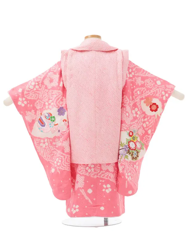 七五三レンタル(3歳被布)S446 【正絹】ピンク地 刺繍まり 花車