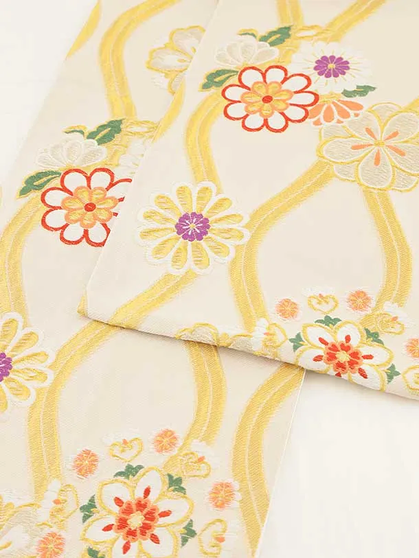 七五三(7歳袋帯)Y474【高級正絹】赤地 鞠 雪輪梅