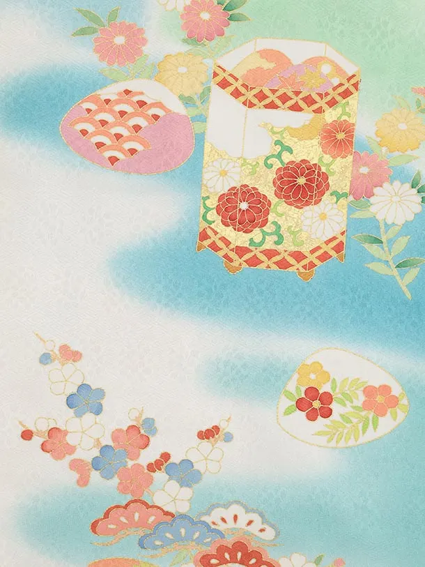 七五三(7歳袋帯)Y634【高級正絹】白ブルー 花に吉祥文様