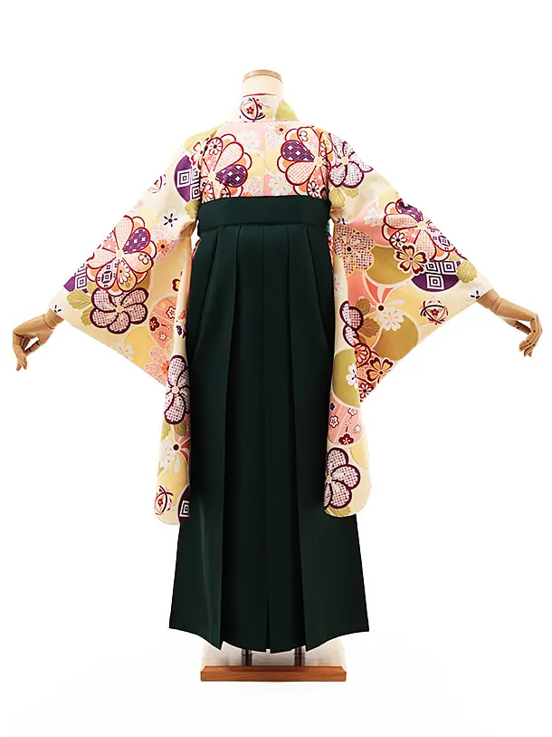 小学生卒業式略式袴(女の子) Z458 クリーム地ねじり梅×グリーン桜