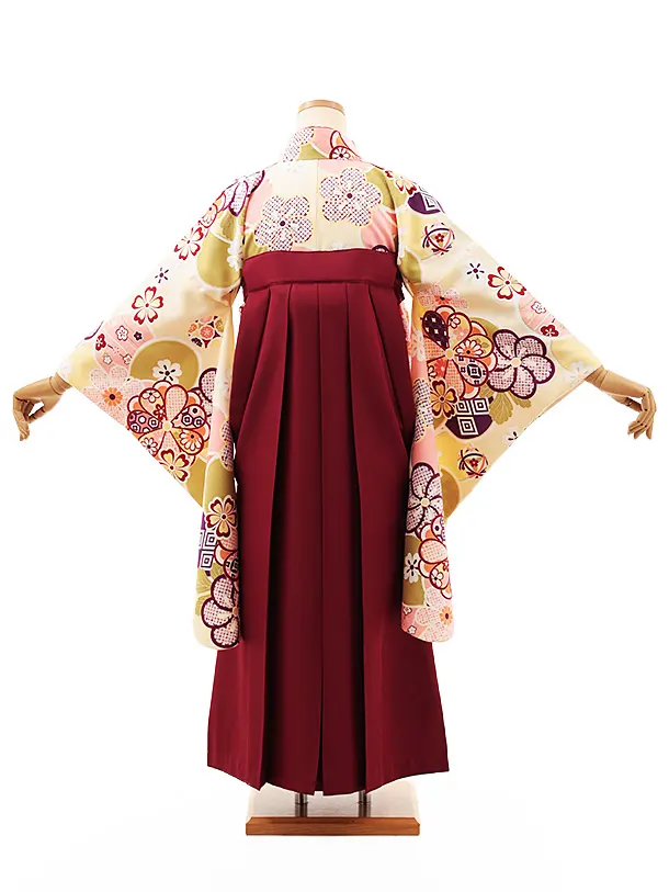 小学生卒業式略式袴(女の子) Z461 クリーム地ねじり梅×エンジ桜