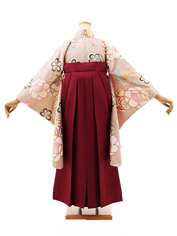 小学生卒業式略式袴(女の子) Z462 ベージュ 鞠に松竹梅×エンジ桜