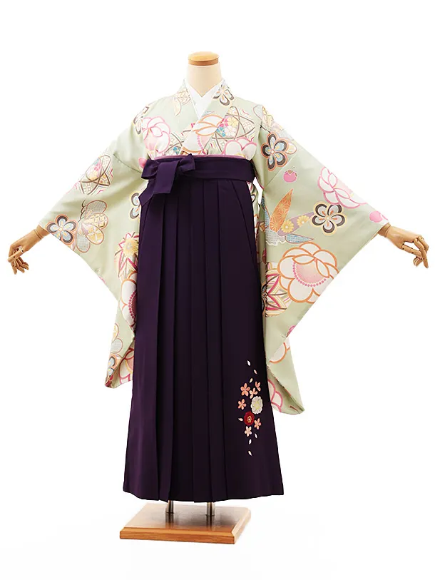 小学生卒業式かんたん袴(女の子) Z465 ペールグリーン鞠に松竹梅×紫桜