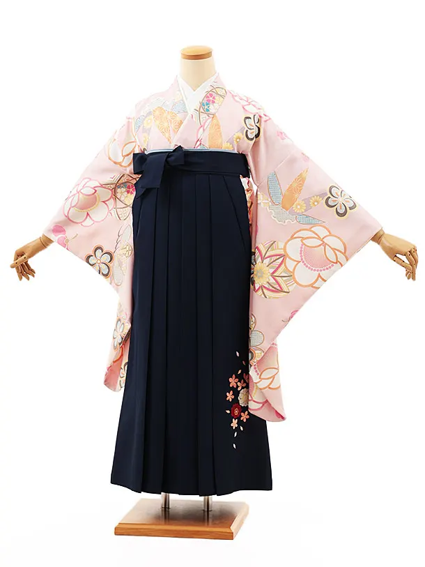 小学生卒業式略式袴(女の子) Z478 ペールピンク鞠に松竹梅×紺桜