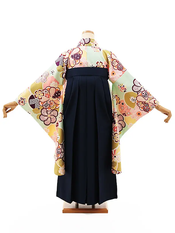 小学生卒業式かんたん袴(女の子) Z489 ペールグリーンねじり梅×紺椿