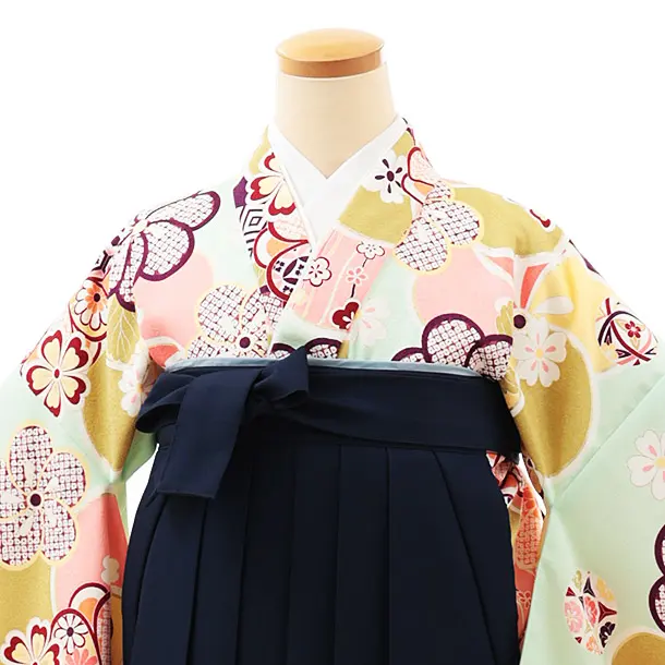 小学生卒業式かんたん袴(女の子) Z489 ペールグリーンねじり梅×紺椿