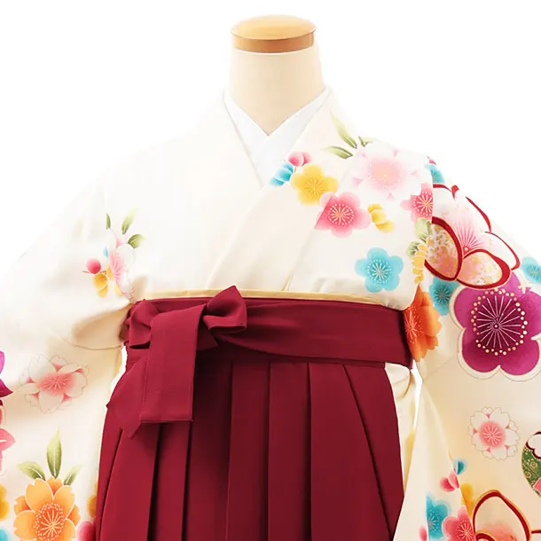 小学生卒業式略式袴(女の子) Z507 クリーム梅菊桜×エンジ椿