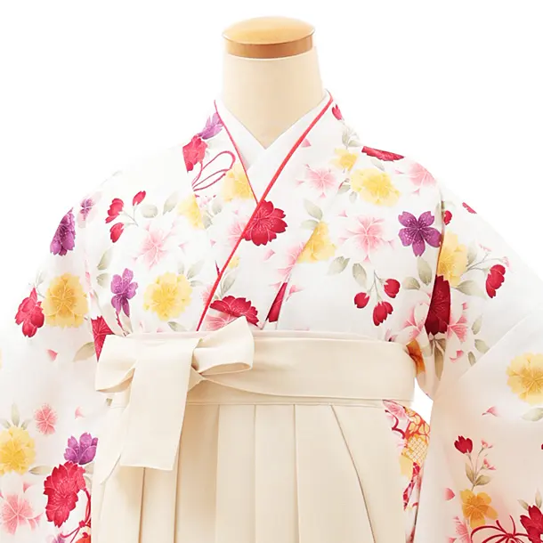 小学生卒業式略式袴(女の子) Z562 白地桜に鈴×クリーム桜