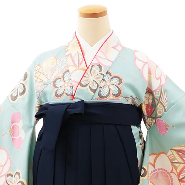 小学生卒業式略式袴(女の子) Z566 ペールブルー鞠に松竹梅×紺桜