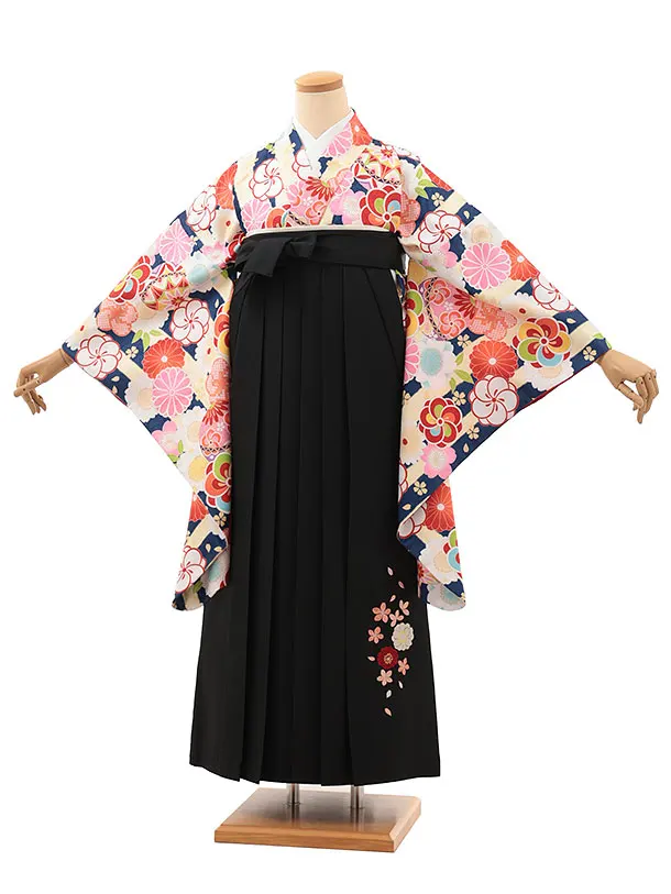 小学生卒業式略式袴(女の子) Z640 クリーム紺ストライプ×黒桜