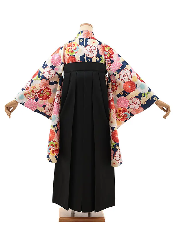 小学生卒業式略式袴(女の子) Z640 クリーム紺ストライプ×黒桜