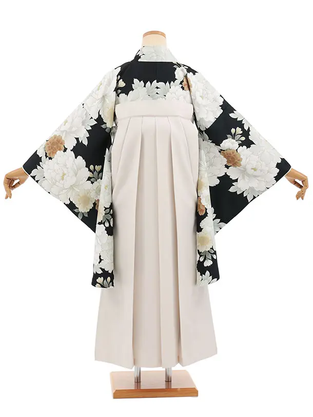 小学生卒業式かんたん袴(女の子) Z837 黒牡丹×アイボリー