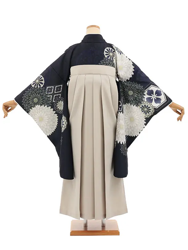 小学生卒業式かんたん袴(女の子) Z849 紺古典菊×ベージュ