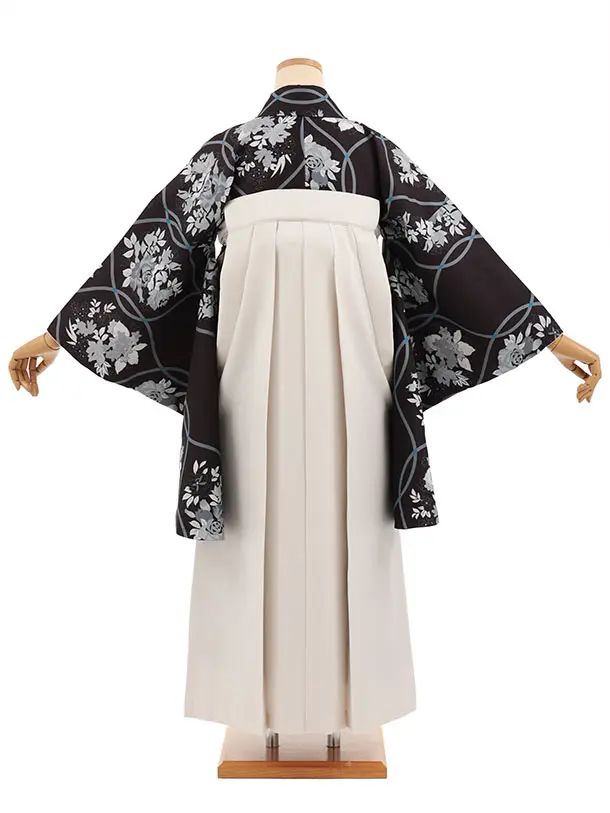 小学生卒業式かんたん袴(女の子) Z854 黒立涌に花×アイボリー