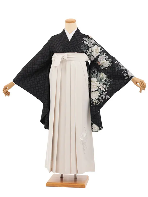 小学生卒業式かんたん袴(女の子) Z855 黒ブーケ×アイボリー