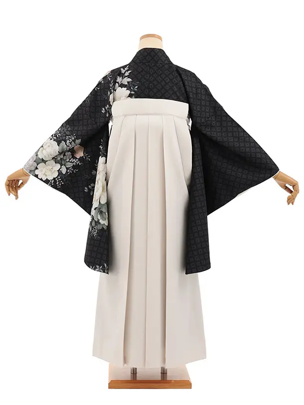 小学生卒業式かんたん袴(女の子) Z855 黒ブーケ×アイボリー