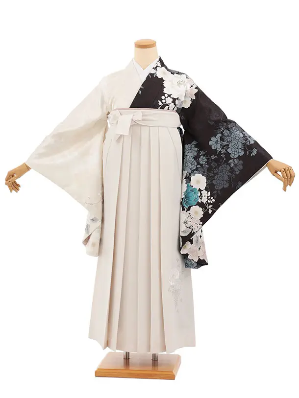 小学生卒業式かんたん袴(女の子) Z858 黒クリーム染め分け花×アイボリー
