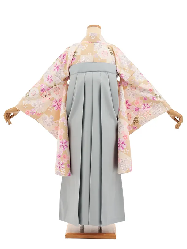 小学生卒業式かんたん袴(女の子) Z907 ベージュ桜×薄ｸﾞﾚｰ