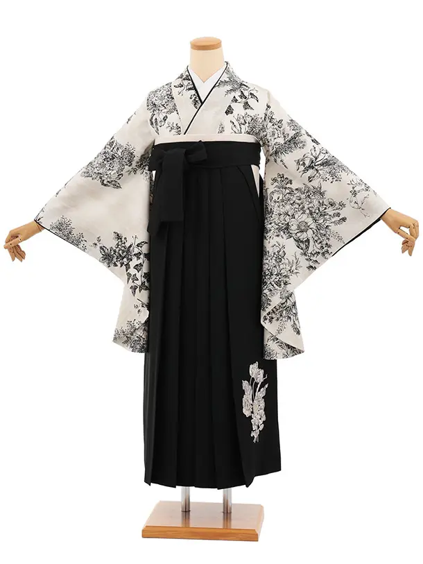 小学生袴Z942 JILLSTUART ﾍﾞｰｼﾞｭﾌﾞﾗｯｸﾎﾞﾀﾆｶﾙ×黒