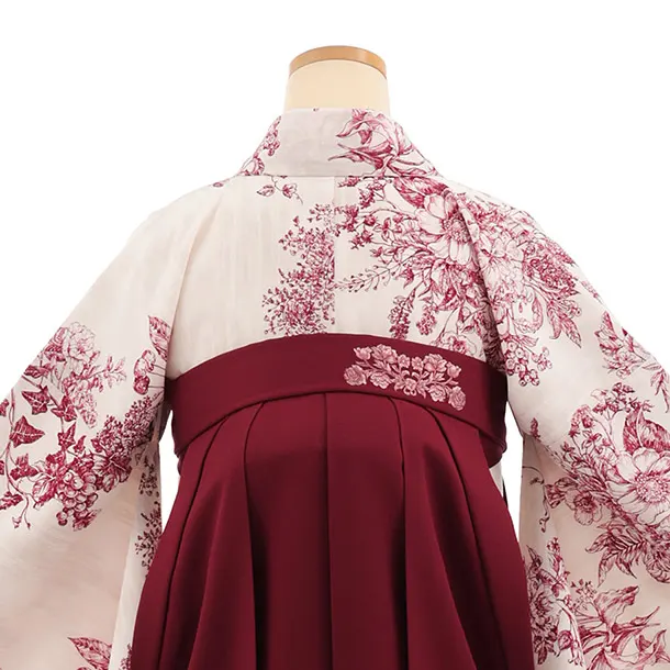 小学生袴Z943 JILLSTUART ﾎﾞﾙﾄﾞｰﾎﾞﾀﾆｶﾙ×ﾎﾞﾙﾄﾞｰ