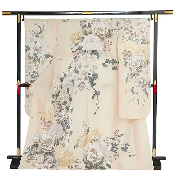 振袖レンタル A069 クリーム 華鞠